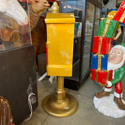 Santa's Mailbox on Stand Statue S0325-0003-T