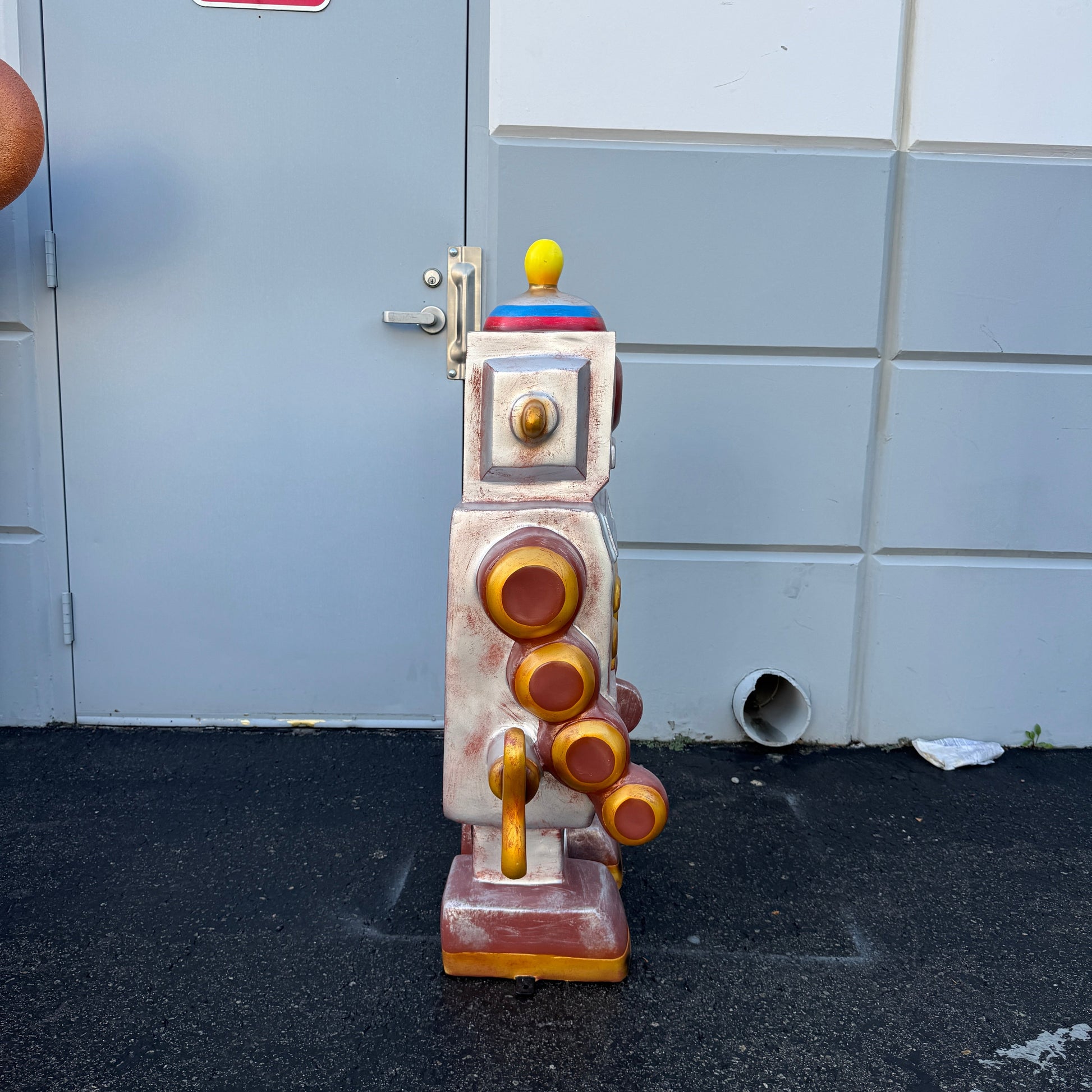 Toy Robot Over Sized Statue M0188-0211-T