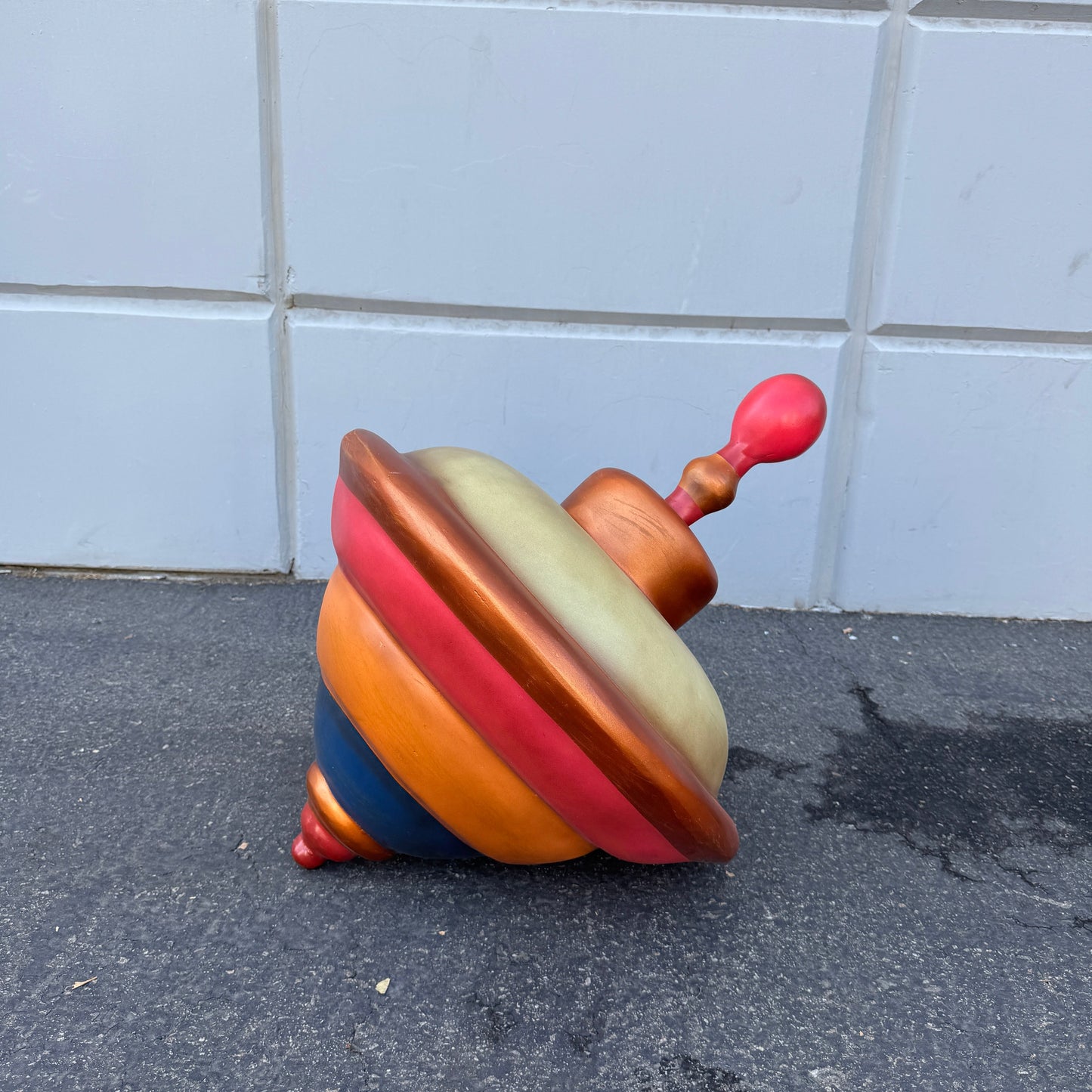 Toy Spinner Statue M0189-0214-T