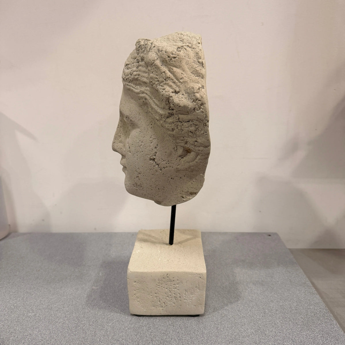 Vesuvius Maiden Stone Head Bust Statue M0249-030330-H