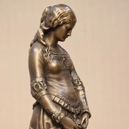 Small Medieval Lady Table Top Statue M0286-030406-H