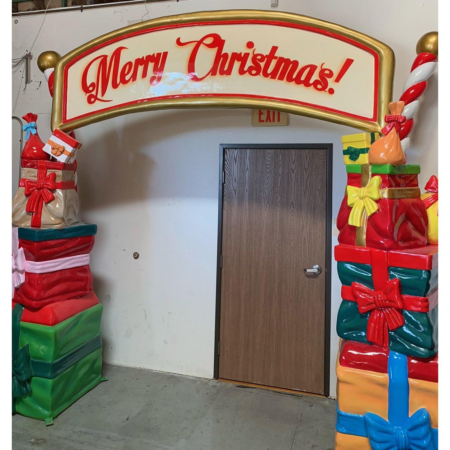 Merry Christmas Gifts Archway Statue - LM Treasures Prop Rentals 