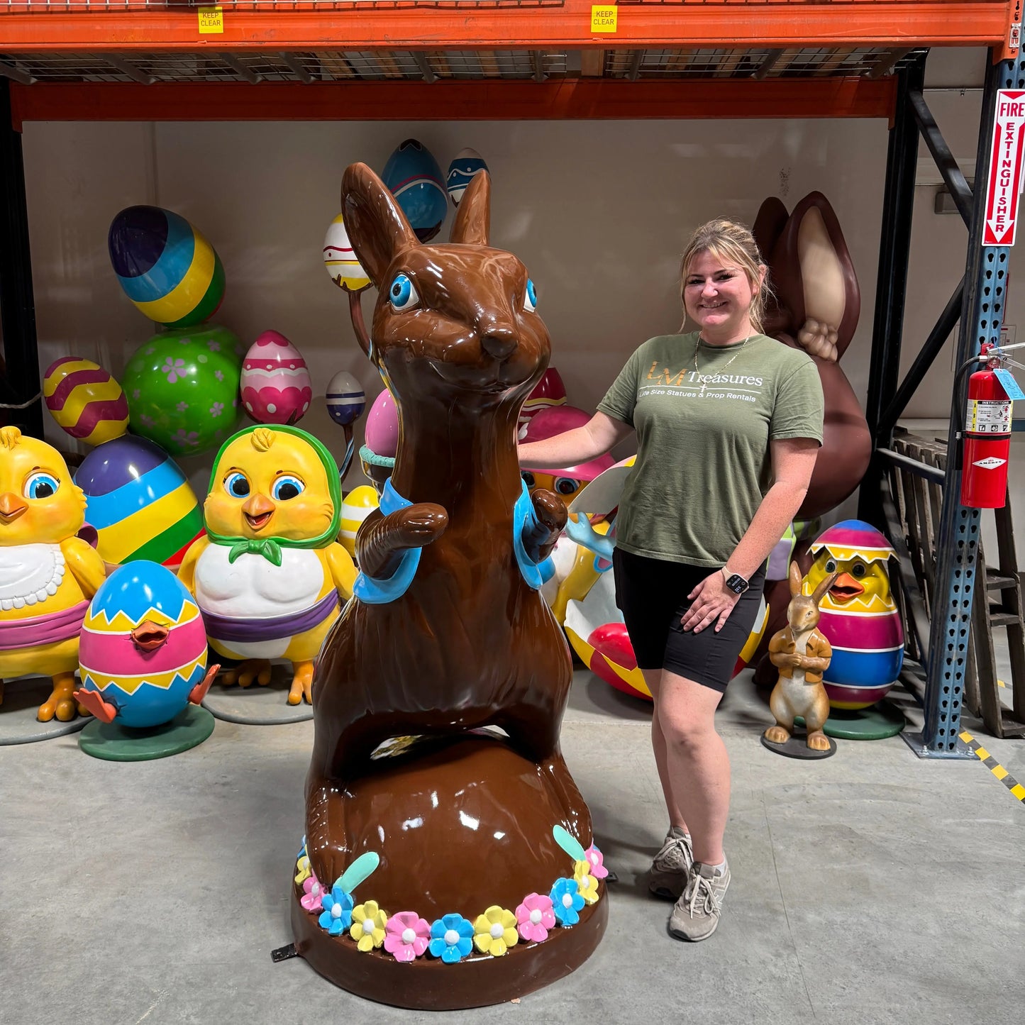 Large Chocolate Easter Bunny Statue S0332-0431-T