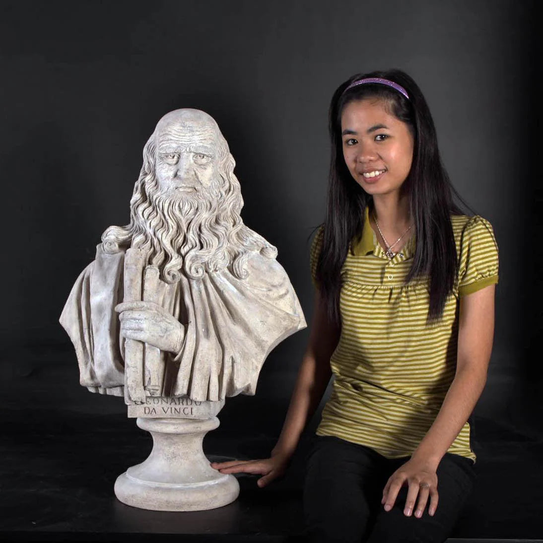 Leonardo Da Vinci Stone Bust Statue