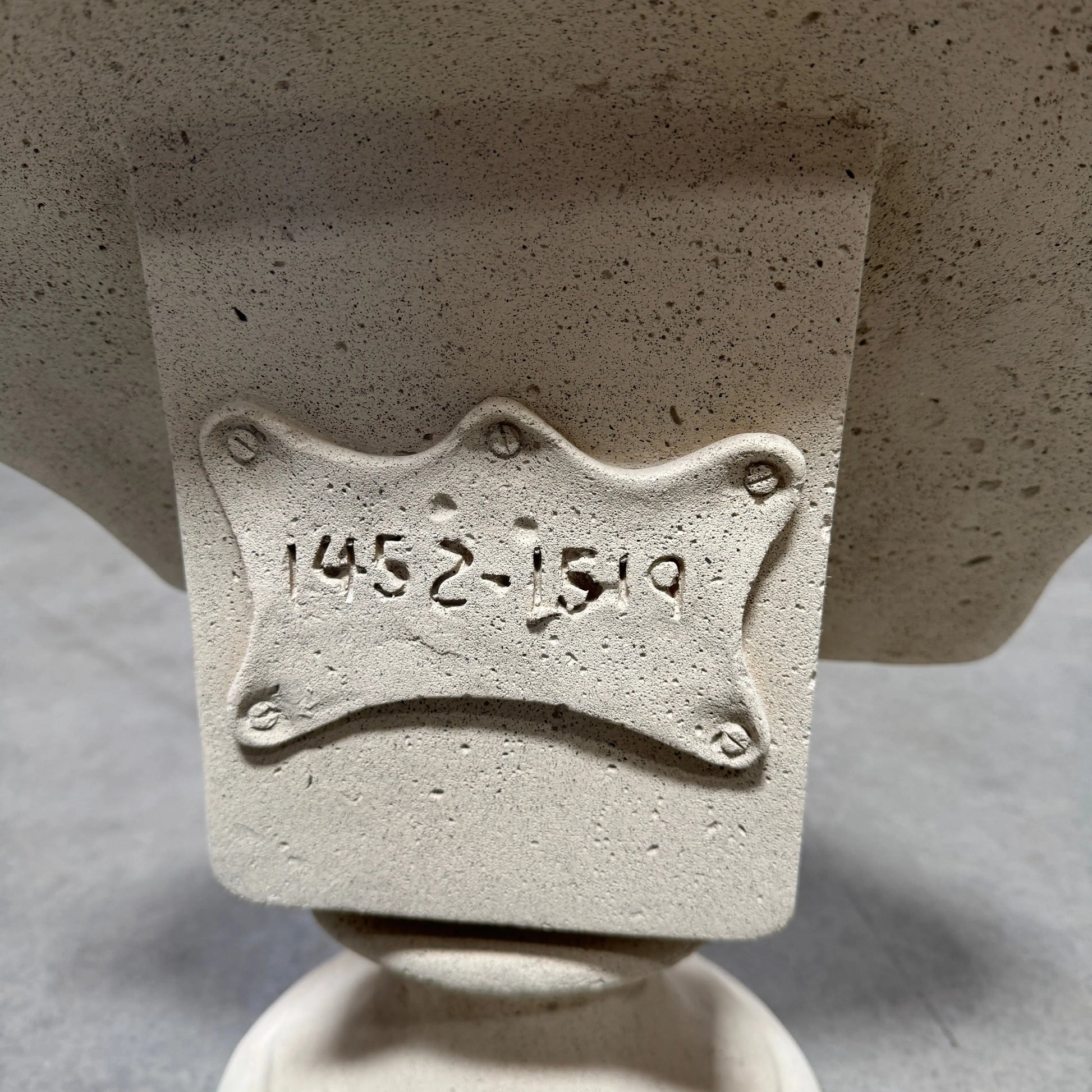 Leonardo Da Vinci Stone Bust Statue M0132-090017-H