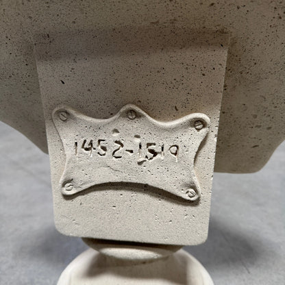 Leonardo Da Vinci Stone Bust Statue M0132-090017-H