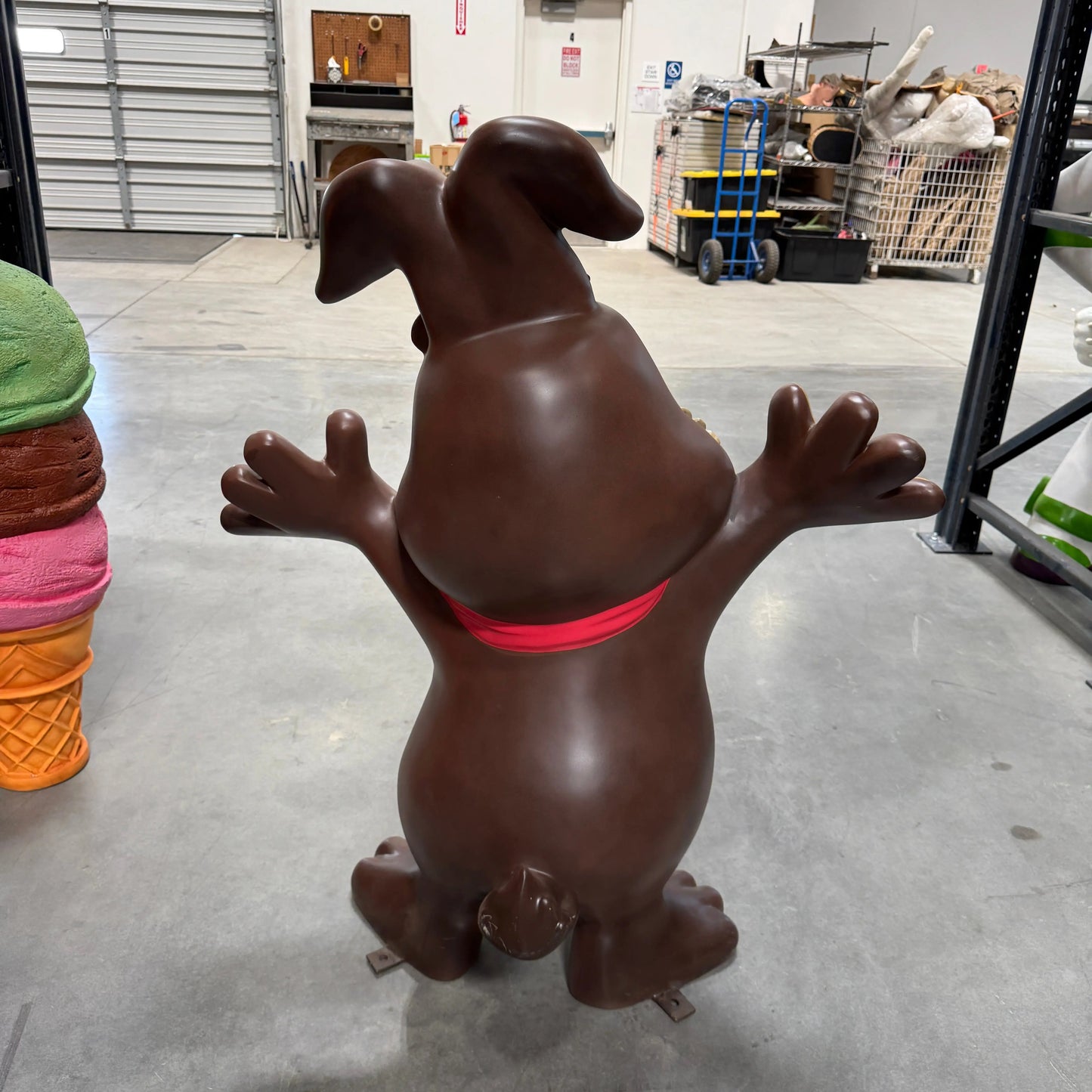 Comic Bunny Rabbit  Statue A0692-1045-T