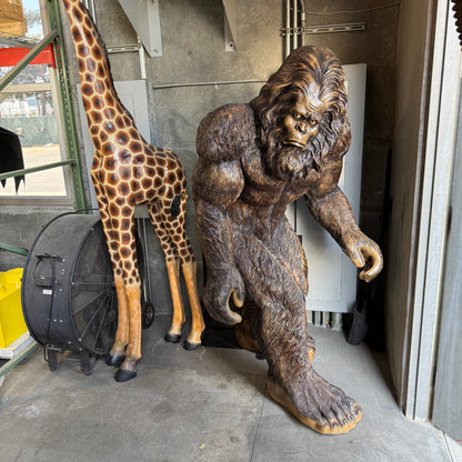 Yeti Bigfoot Sasquatch Life Size Statue