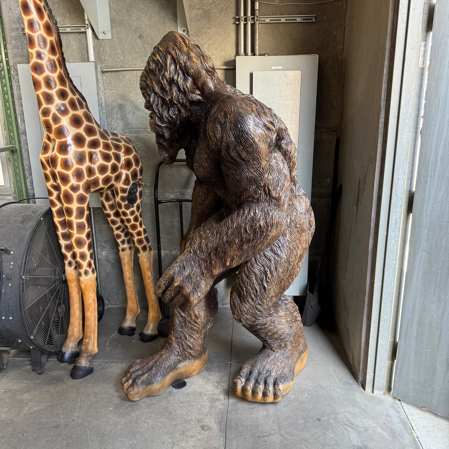 Yeti Bigfoot Sasquatch Life Size Statue
