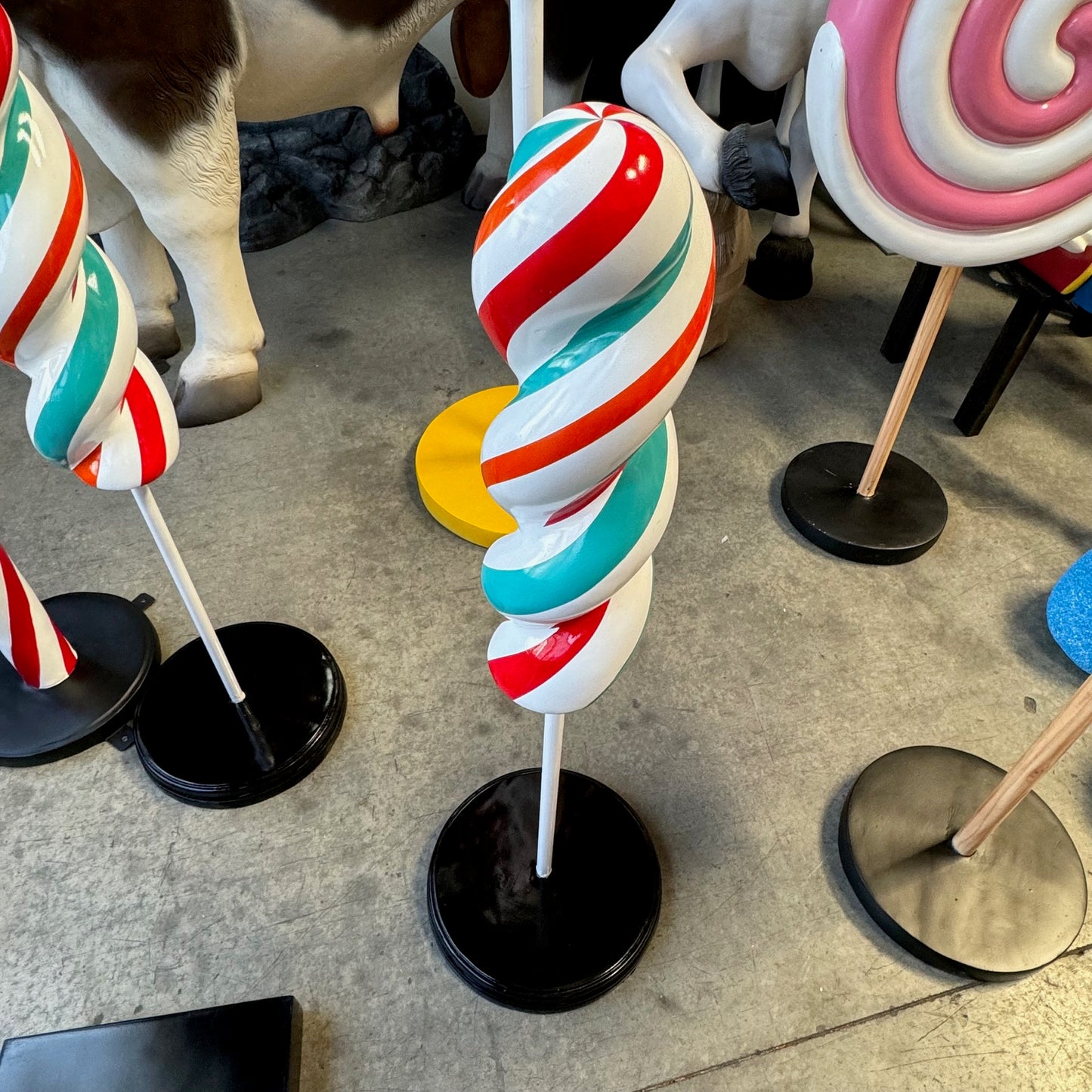 Small Twist Lollipop Statue