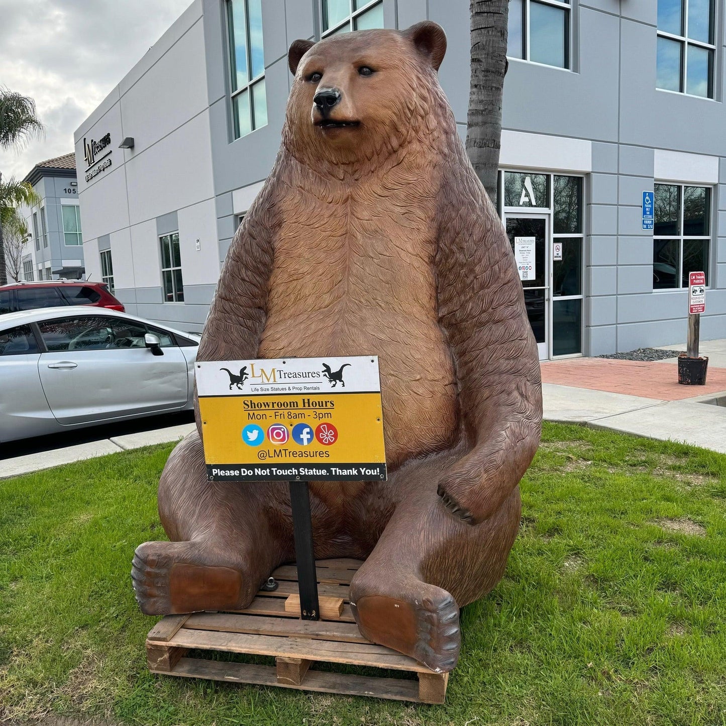 Jumbo Light Brown Bear Statue