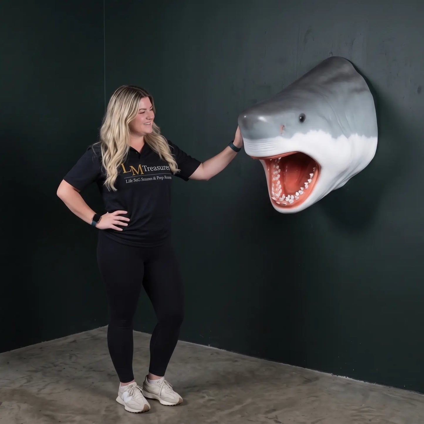 Gray Shark Head Statue A0308-130046-H