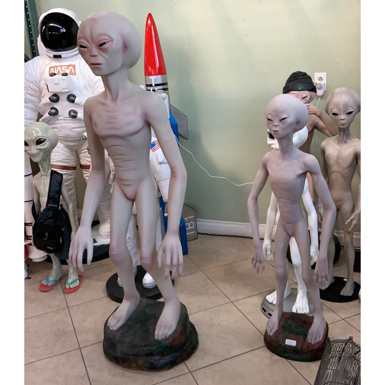 Large Alien Encounter Life Size Statue