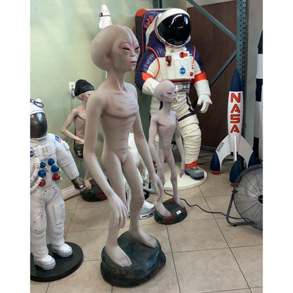 Large Alien Encounter Life Size Statue