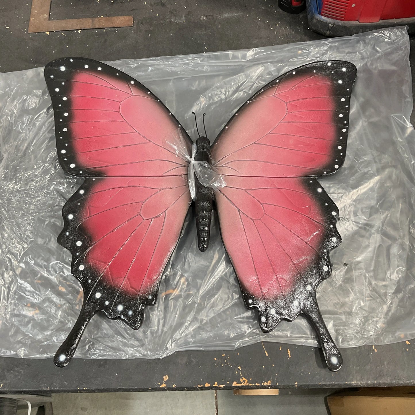 Hanging Pink Butterfly Statue A0753P-150021-H