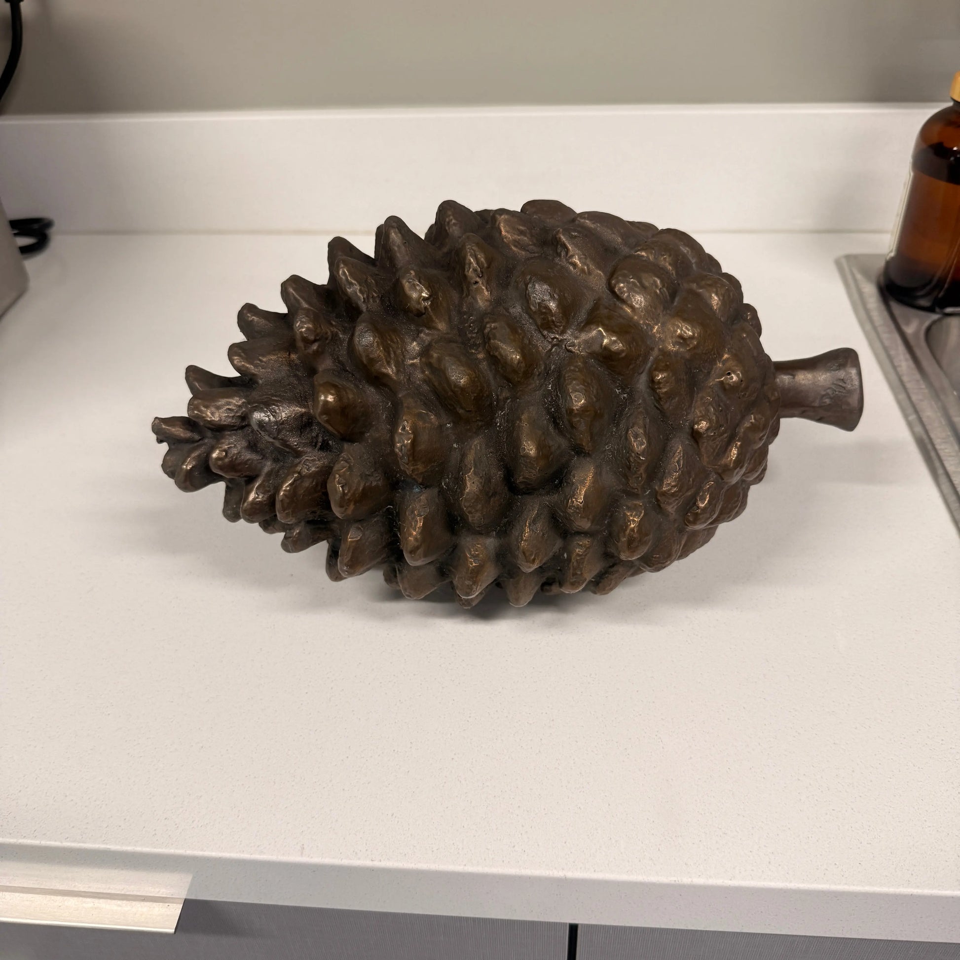 Pine Cone Decor Statue M0123-150183-H