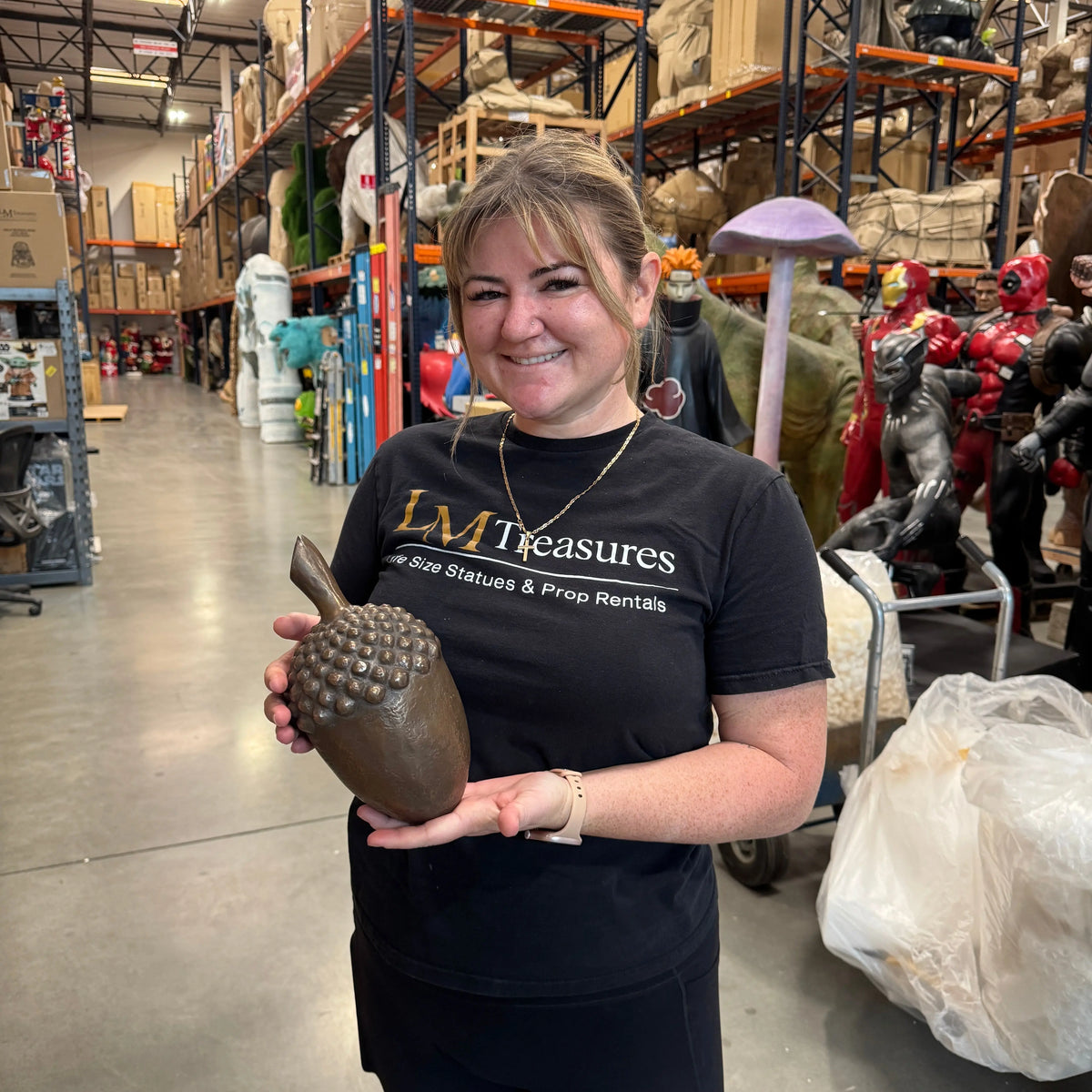 Giant Acorn Over Sized Statue M0124-150193-H