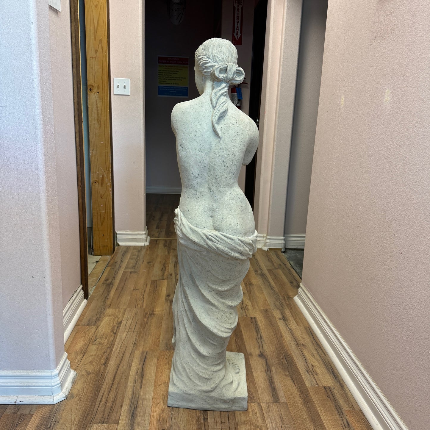 Stone Venus De Milo Statue