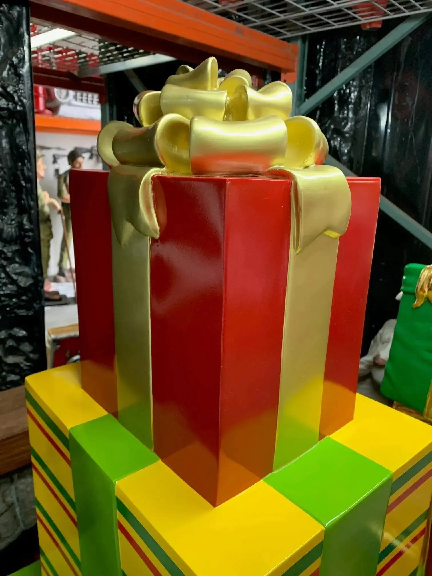 Stacked Gifts Over Sized Statue S0217-150405-H