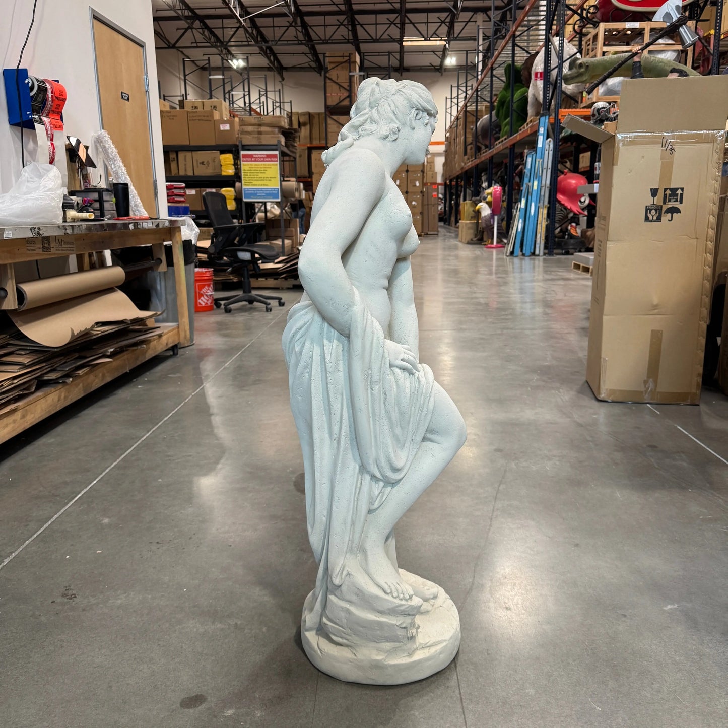 Bather Venus Stone Statue M0271-160064-H