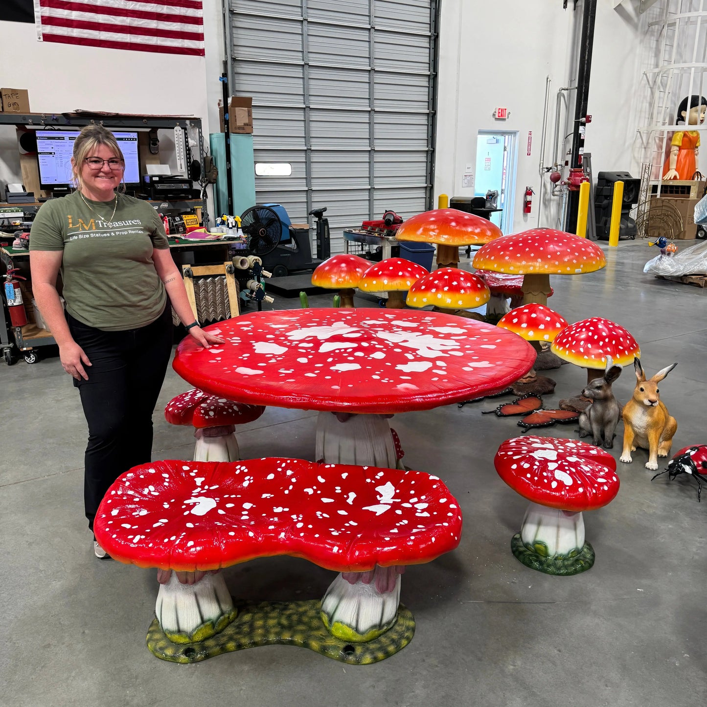 Mushroom Table M0210-160085-H