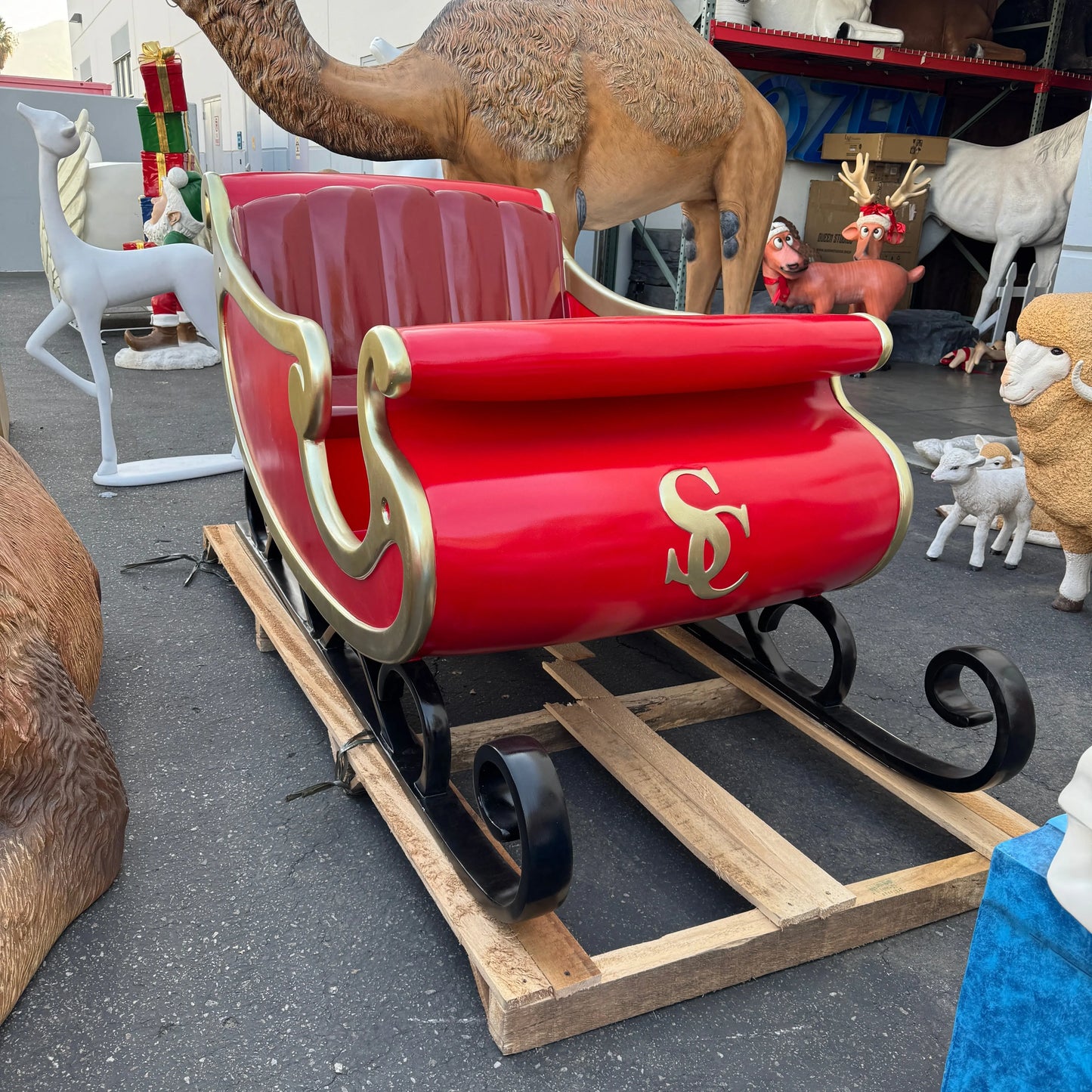 Santa's Sleigh Photo Op Over Sized Statue S0210-160264-H