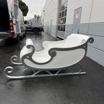 White Santa's Sleigh Photo Op Statue S0210W-160264-H
