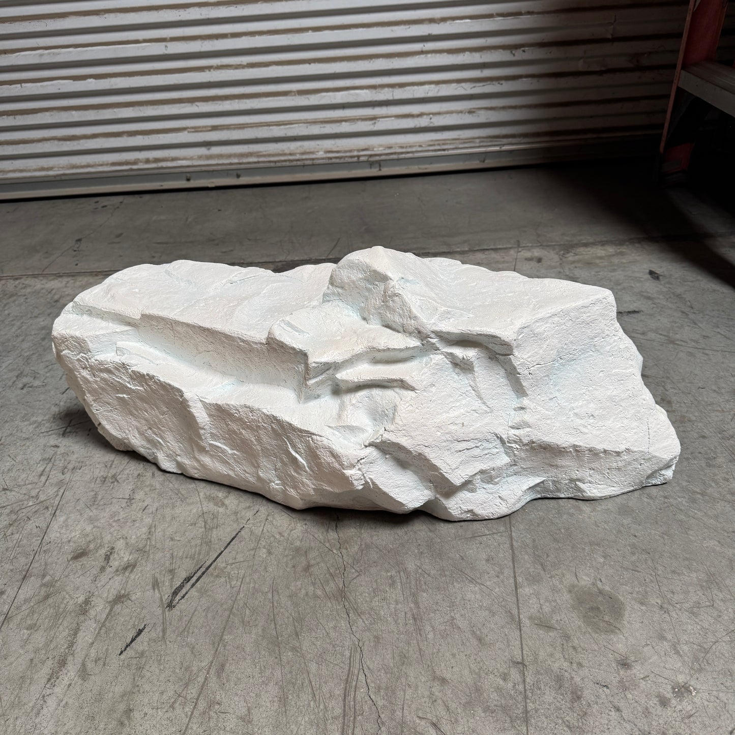 Small White Siji Rock Statue
