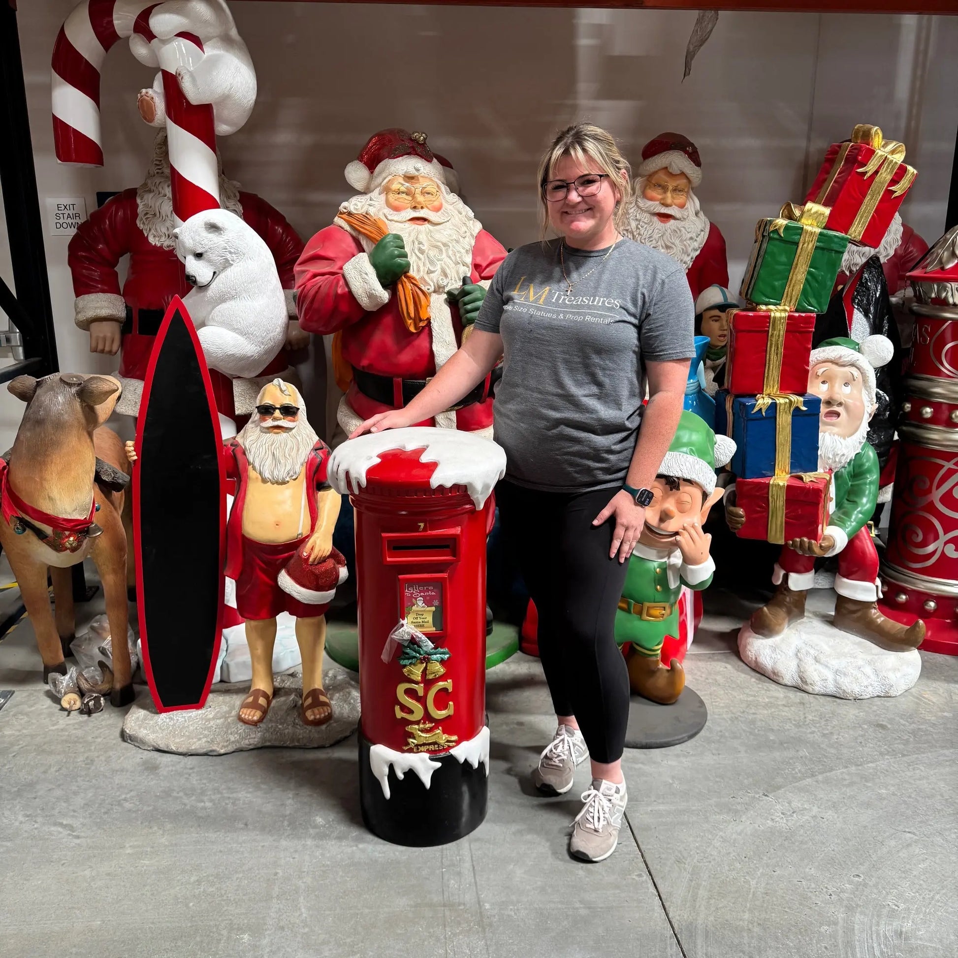 Small Santa's Snow Mailbox Statue S0141S-180031-H