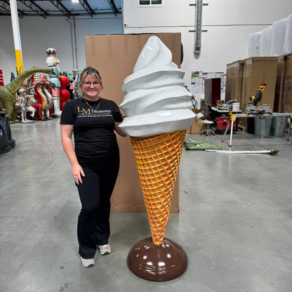 Large Plain Vanilla Soft Serve Ice Cream Statue R0335V-180159-H