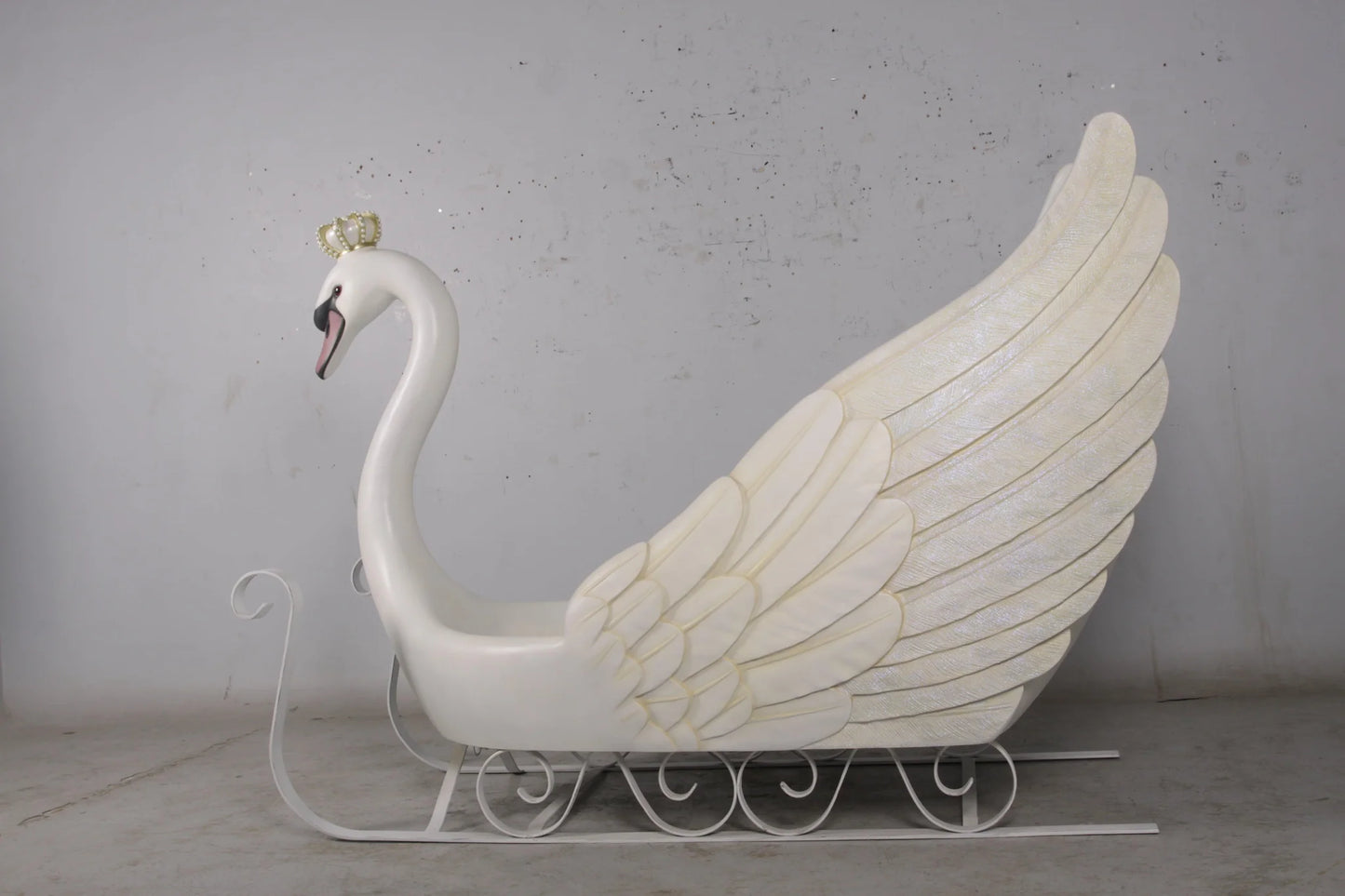 Large Swan Sleigh Statue