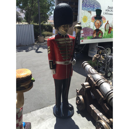 Royal Guard Artillery Officer Statue - LM Treasures Prop Rentals 