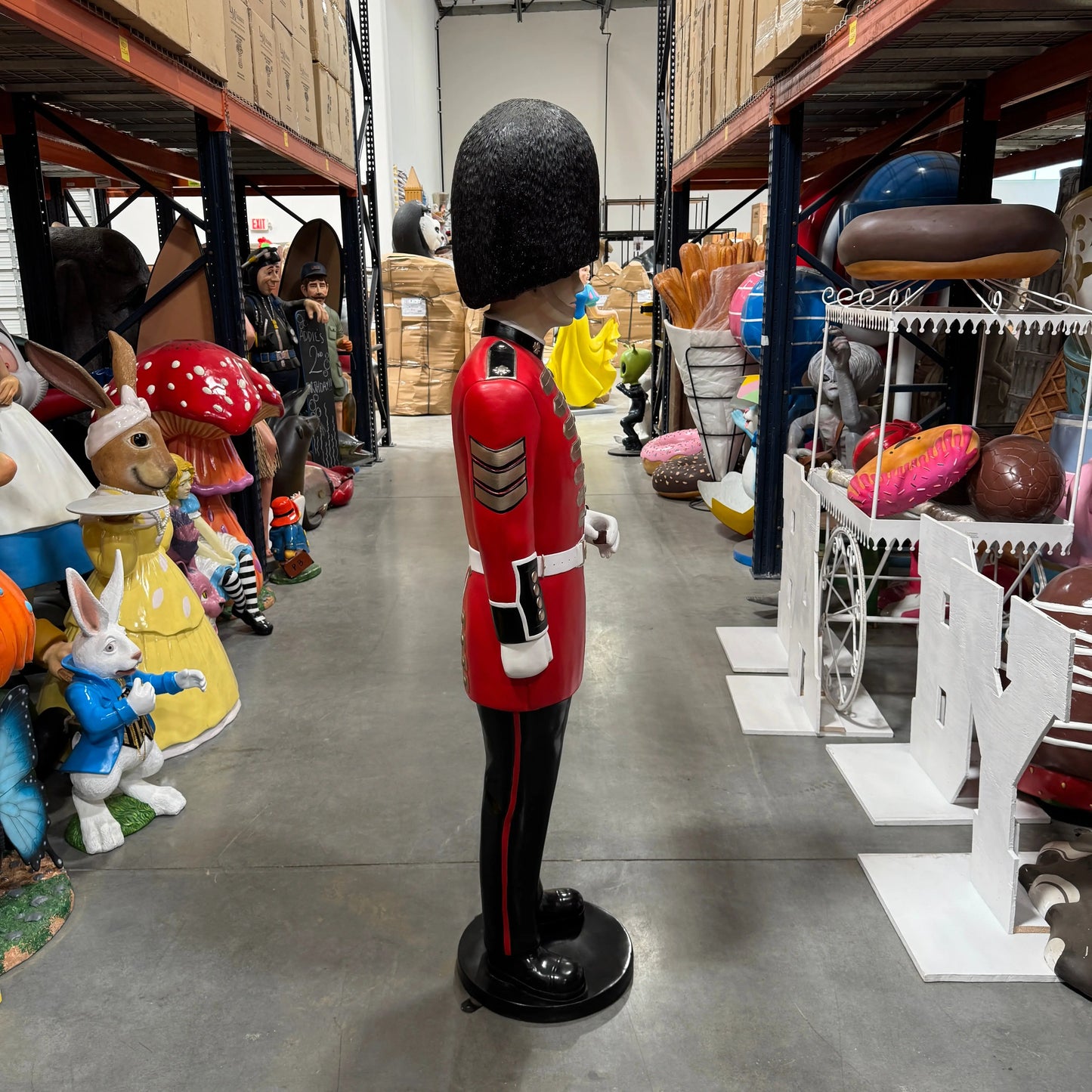 Royal Guard Artillery Officer Statue LS377-180175-H
