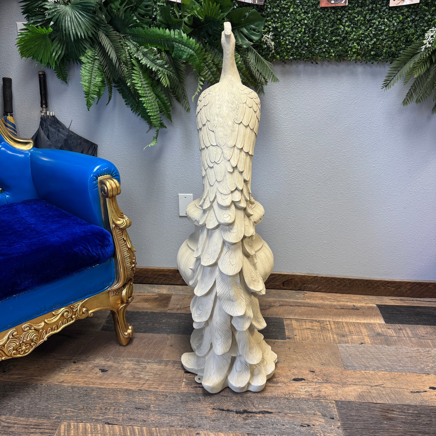 Peacock on Urn Stone Statue