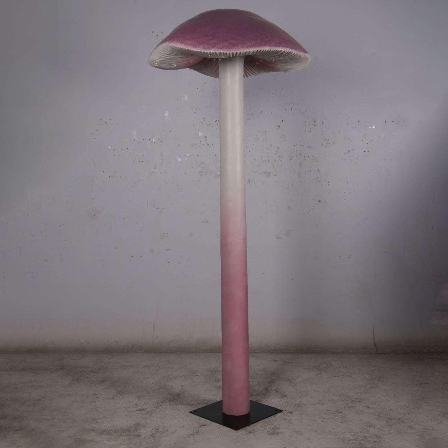 Large Bonnet Mushroom Statue