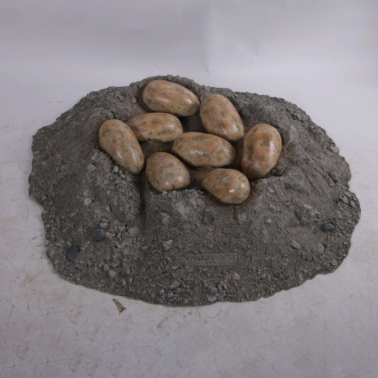 Dinosaur Egg Nest Statue