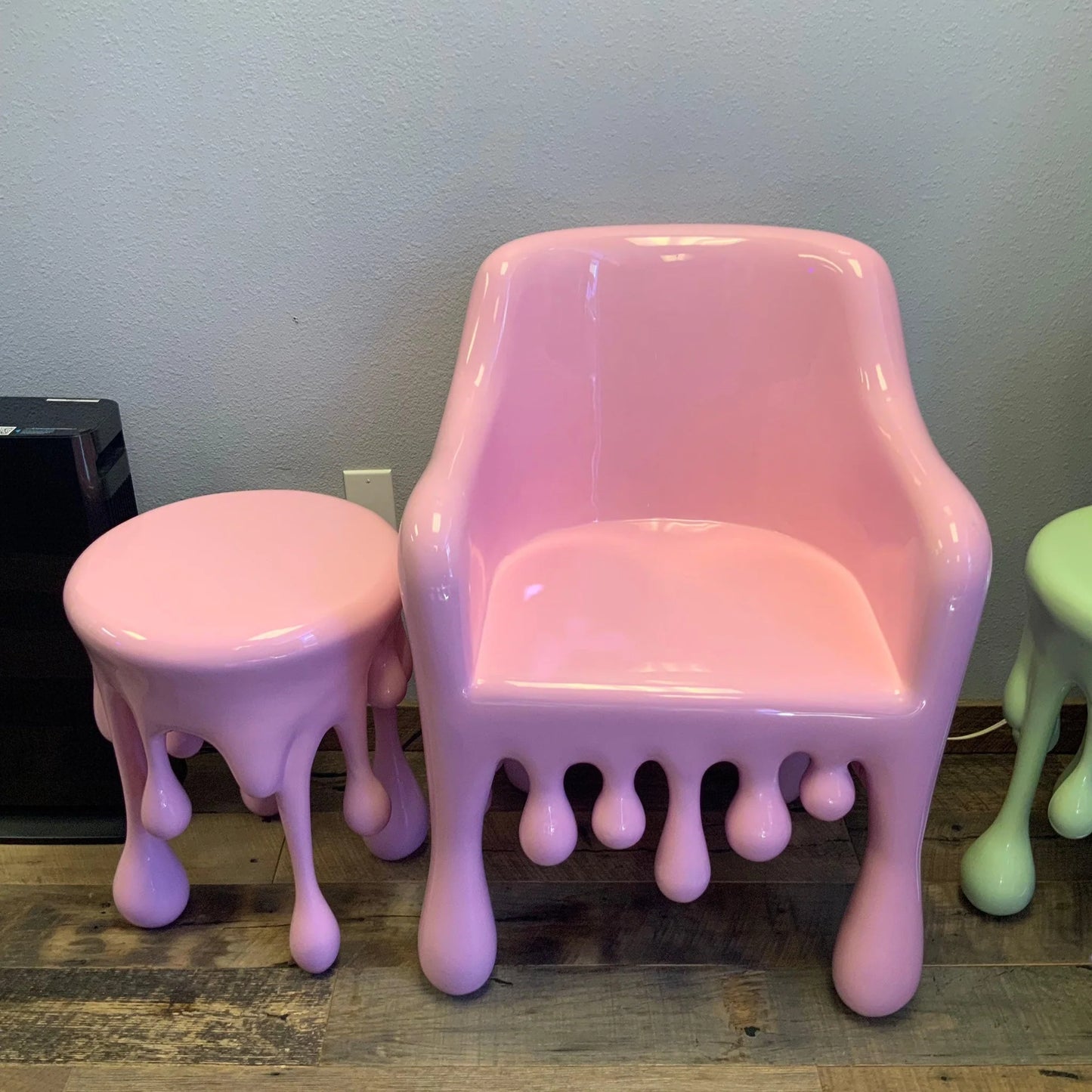 Pink Melting Side Drip Table Statue