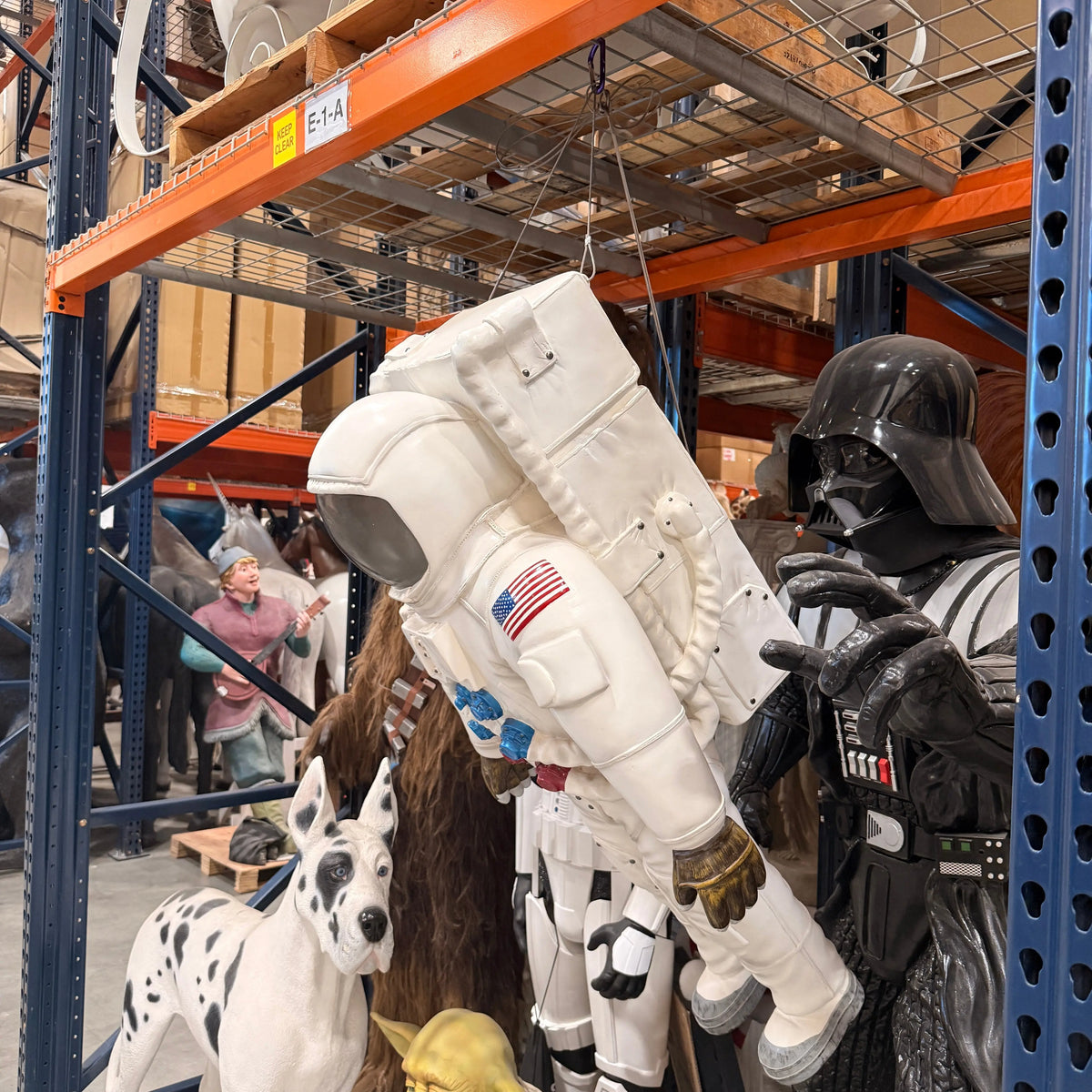 Hanging Astronaut Small Statue LS005S-250101-H