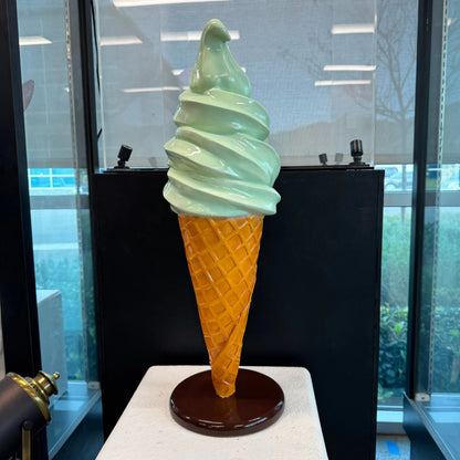 Small Mint Soft Serve Ice Cream Table Top Statue R0404MG-250117-H