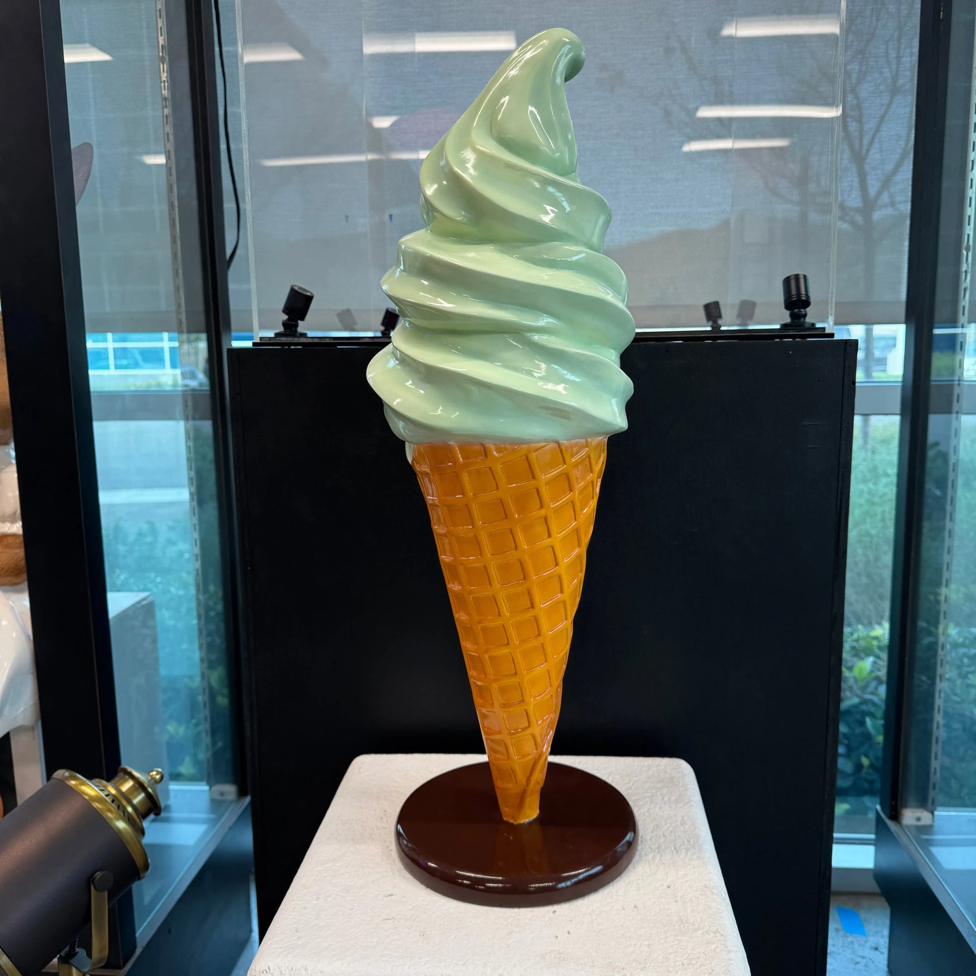 Small Mint Soft Serve Ice Cream Table Top Statue R0404MG-250117-H