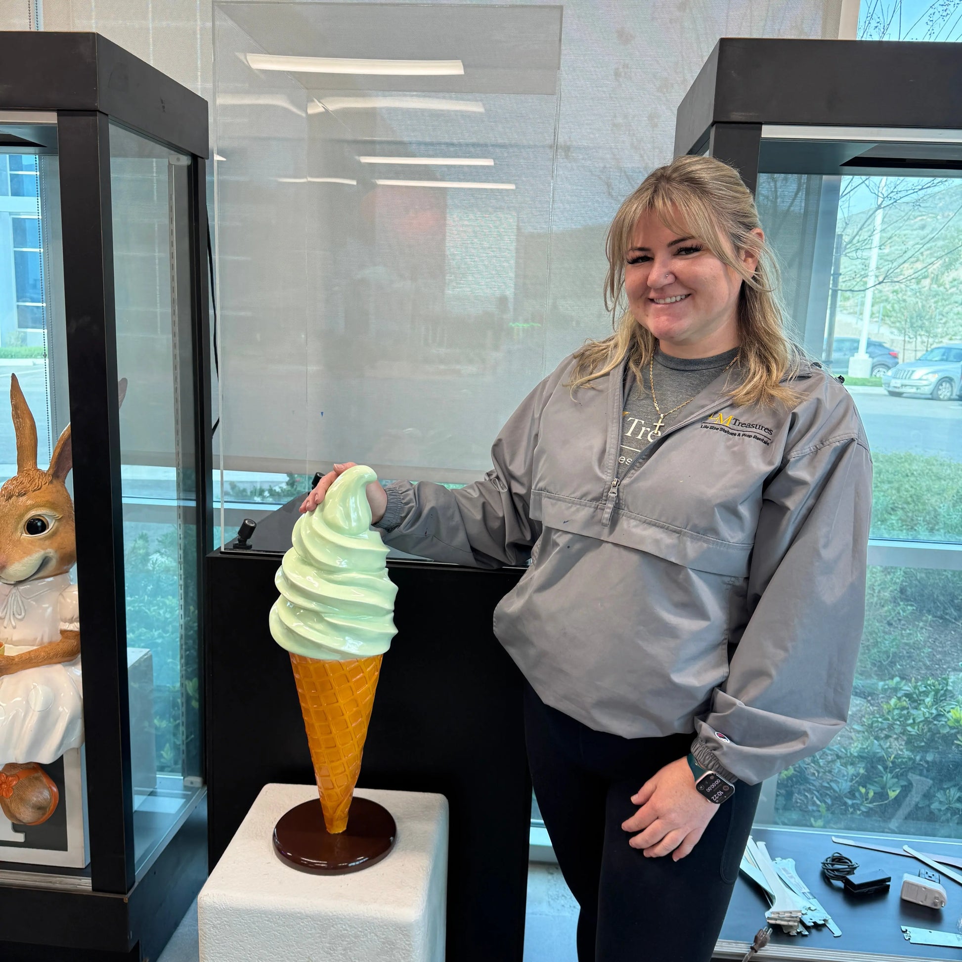 Small Mint Soft Serve Ice Cream Table Top Statue R0404MG-250117-H