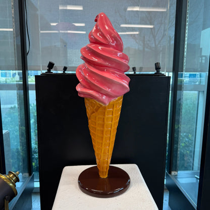 Small Strawberry Soft Serve Ice Cream Table Top Statue R0404S-250117-H