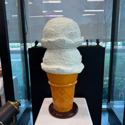 Small Two Scoop Vanilla Ice Cream Table Top Statue R0406-250119-H