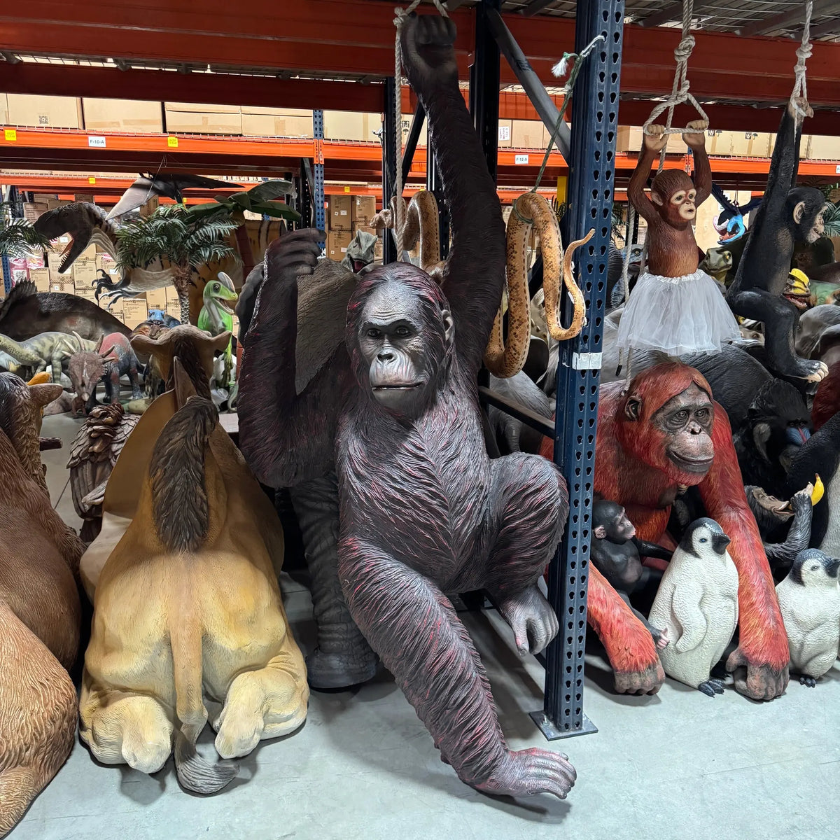 Hanging Jumbo Orangutan Monkey Statue A0536-2525-A