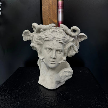 Small Medusa Stone Bust Table Top Statue M0145RS-260013-H