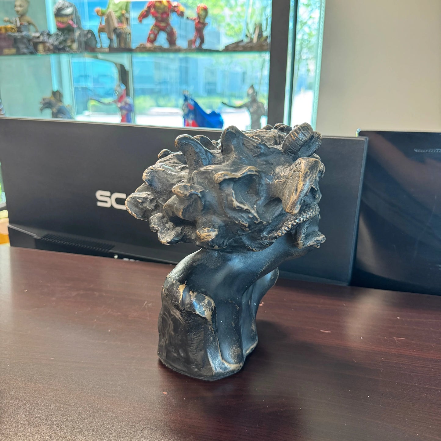 Small Medusa Bust Table Top Statue M0145-260013-H