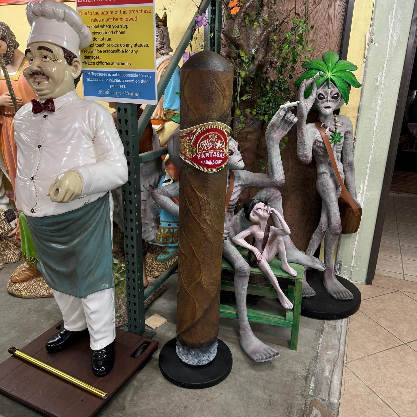 Cigar Prop Over Size Statue
