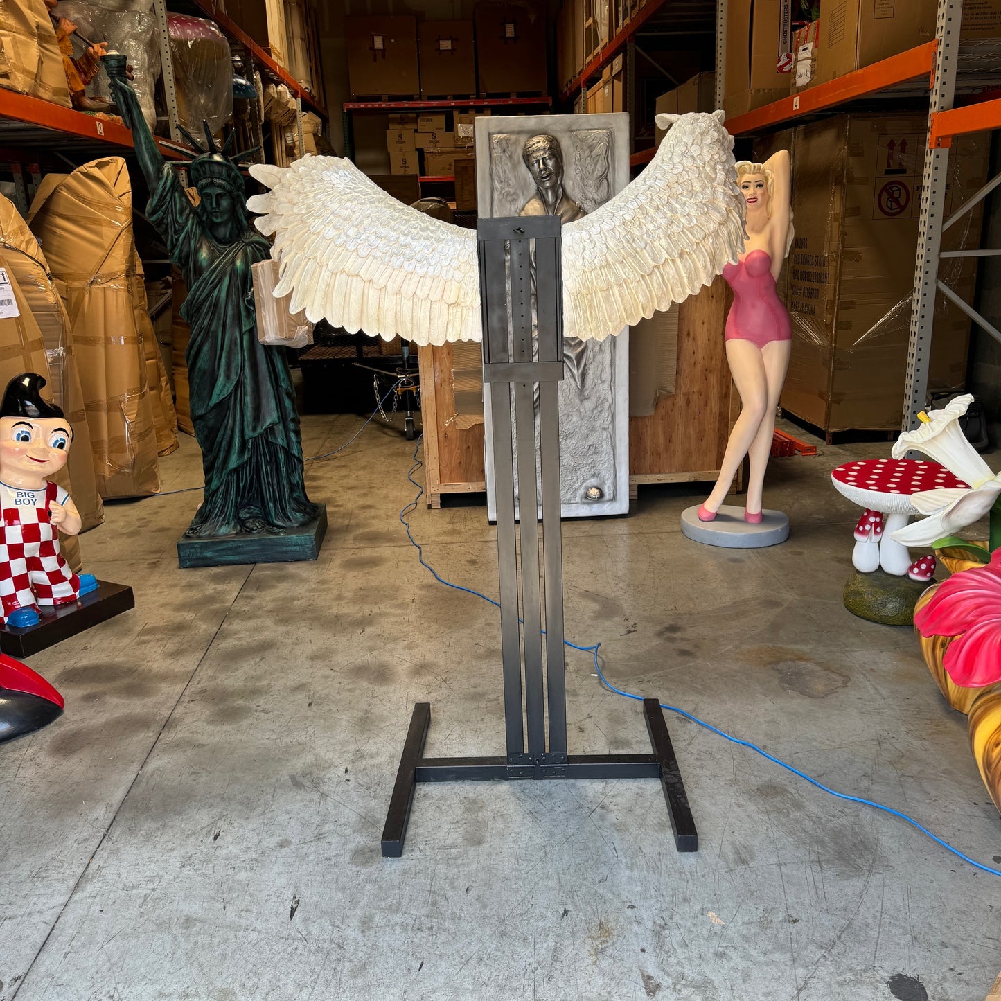 Adjustable Angel Wings Photo Op Statue