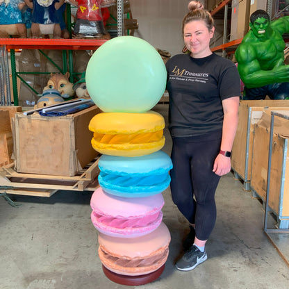 Medium Stacked Macaroons Statue