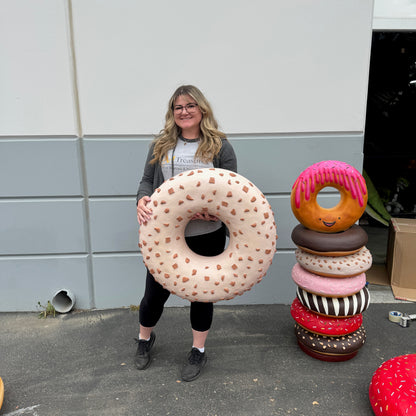 Large Vanilla Donut With Nuts Statue